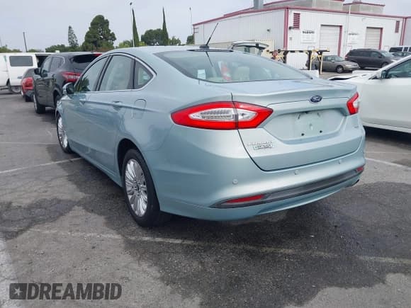 ✅ 2014 Ford Fusion SE Luxury • VIN: 3FA6P0PUXER343832 • Lot: 42533915. Listed on IAAI with 91,642 mi. Free auction sales archive from the USA and detailed vehicle history report at DreamBid. Image 3.