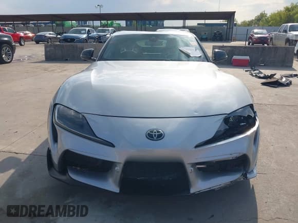 ✅ 2022 Toyota Supra Premium • VIN: WZ1DB0C05NW049417 • Лот: 43250002. Опубликован ранее на IAAI с пробегом Не указан. Бесплатный доступ к архиву аукционных продаж из США и подробный отчёт об истории автомобиля на DreamBid. Изображение 12.