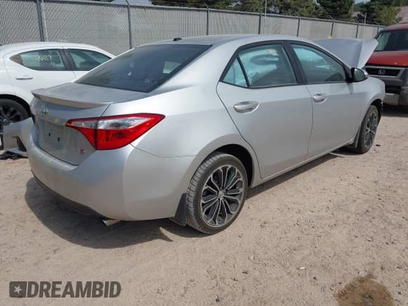 ✅ 2014 Toyota Corolla L • VIN: 5YFBURHE3EP072177 • Lot: 43179766. Wystawiony na IAAI z przebiegiem 114 789 mil. Bezpłatny archiwum sprzedaży aukcyjnych z USA i szczegółowy raport historii pojazdu na DreamBid. Zdjęcie 4.