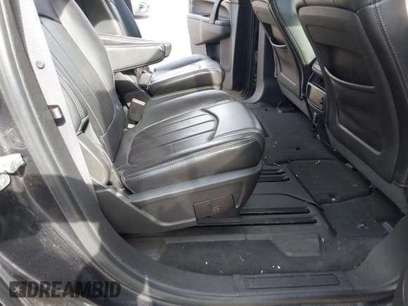 ✅ 2014 Buick Enclave Leather • VIN: 5GAKVBKD2EJ110623 • Lot: 43479126. Listed on IAAI with 197,323 mi. Free auction sales archive from the USA and detailed vehicle history report at DreamBid. Image 8.