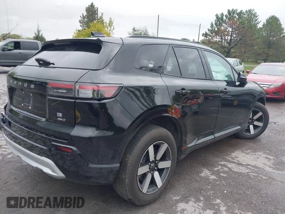 ✅ 2024 Honda Prologue Touring • VIN: 3GPKHXRJ4RS505761 • Lot: 43294063. Listed on IAAI with 6,500 mi. Free auction sales archive from the USA and detailed vehicle history report at DreamBid. Image 4.