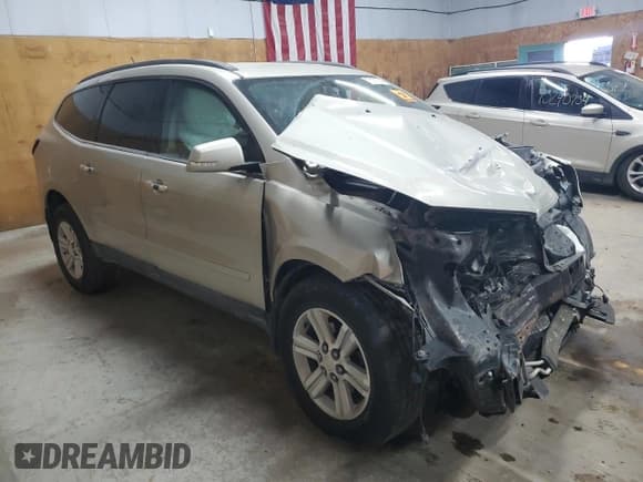 ✅ 2013 Chevrolet Traverse LT • VIN: 1GNKRGKD4DJ255572 • Lot: 73151624. Wystawiony na Copart z przebiegiem Nie podano. Bezpłatny archiwum sprzedaży aukcyjnych z USA i szczegółowy raport historii pojazdu na DreamBid. Zdjęcie 4.