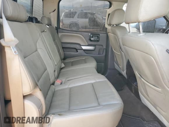 ✅ 2015 Chevrolet Silverado 1500 LTZ • VIN: 3GCUKSEC5FG271196 • Lot: 78093364. Wystawiony na Copart z przebiegiem 133 982 mil. Bezpłatny archiwum sprzedaży aukcyjnych z USA i szczegółowy raport historii pojazdu na DreamBid. Zdjęcie 10.