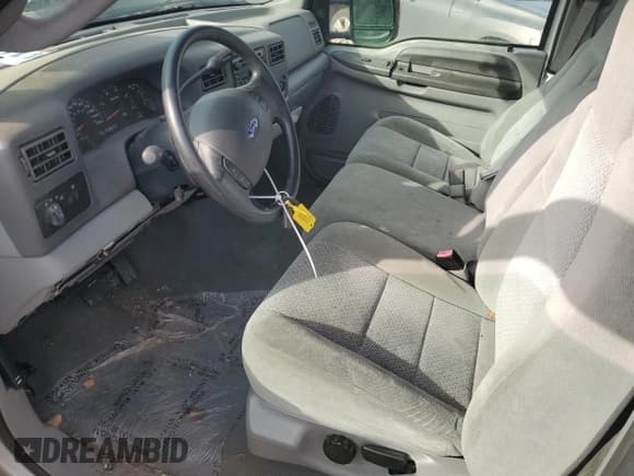 ✅ 2003 Ford F-250 XL • VIN: 1FTNW20PX3ED26912 • Lot: 52461075. Listed on Copart with 90,804 mi. Free auction sales archive from the USA and detailed vehicle history report at DreamBid. Image 7.