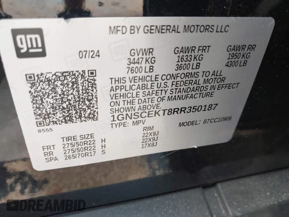 ✅ 2024 Chevrolet Suburban • VIN: 1GNSCEKT8RR350187 • Lot: 43045718. Listed on IAAI with 28,587 mi. Free auction sales archive from the USA and detailed vehicle history report at DreamBid. Image 9.