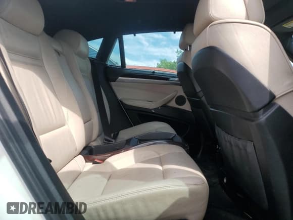 ✅ 2009 BMW X6 • VIN: 5UXFG83519LZ94177 • Lot: 62662145. Wystawiony na Copart z przebiegiem Nie podano. Bezpłatny archiwum sprzedaży aukcyjnych z USA i szczegółowy raport historii pojazdu na DreamBid. Zdjęcie 11.