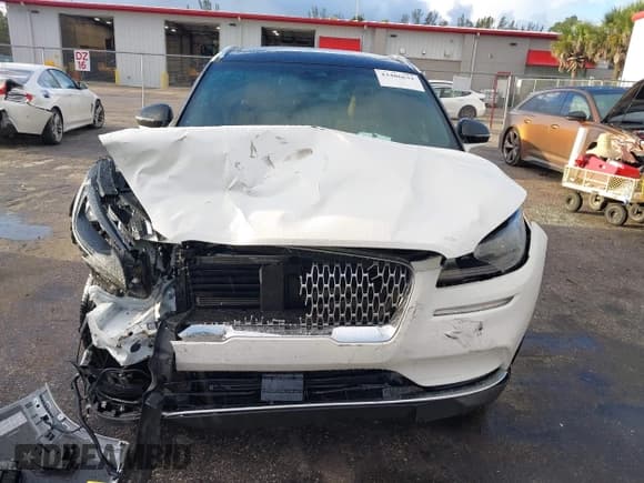 ✅ 2022 Lincoln Corsair Reserve • VIN: 5LMCJ2C91NUL20050 • Lot: 43406631. Listed on IAAI with 27,839 mi. Free auction sales archive from the USA and detailed vehicle history report at DreamBid. Image 13.