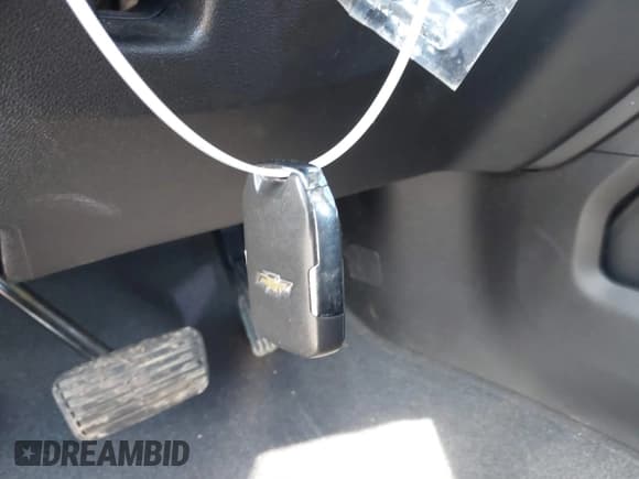 ✅ 2021 Chevrolet Silverado 1500 LT Trail Boss • VIN: 1GCPYFEL1MZ313184 • Lot: 41466786. Wystawiony na IAAI z przebiegiem 87 381 mil. Bezpłatny archiwum sprzedaży aukcyjnych z USA i szczegółowy raport historii pojazdu na DreamBid. Zdjęcie 11.