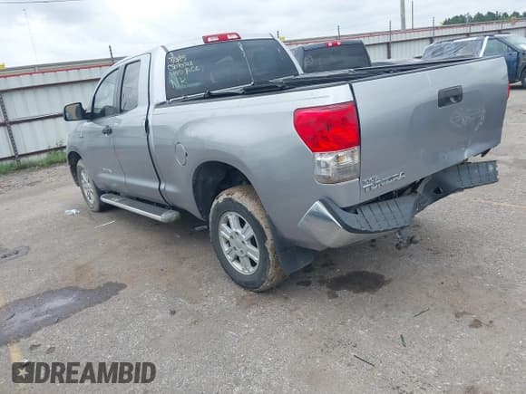 ✅ 2010 Toyota Tundra • VIN: 5TFRM5F1XAX012450 • Lot: 42783313. Listed on IAAI with 294,573 mi. Free auction sales archive from the USA and detailed vehicle history report at DreamBid. Image 3.