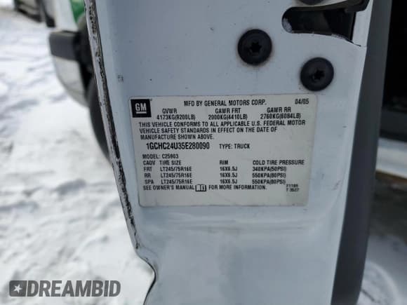 ✅ 2005 Chevrolet Silverado 2500HD Work Truck • VIN: 1GCHC24U35E280090 • Лот: 44926445. Опубликован ранее на Copart с пробегом 209 641 миль. Бесплатный доступ к архиву аукционных продаж из США и подробный отчёт об истории автомобиля на DreamBid. Изображение 12.