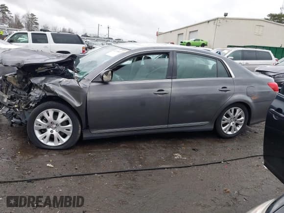 ✅ 2011 Toyota Avalon • VIN: 4T1BK3DB6BU425407 • Lot: 41720447. Wystawiony na IAAI z przebiegiem Nie podano. Bezpłatny archiwum sprzedaży aukcyjnych z USA i szczegółowy raport historii pojazdu na DreamBid. Zdjęcie 14.