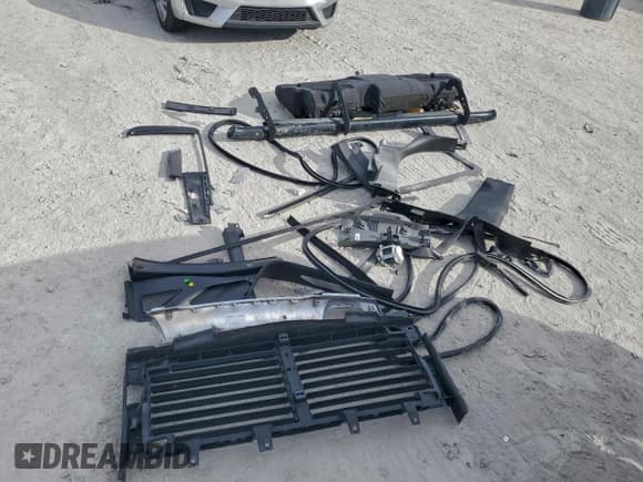 ✅ 2019 Chevrolet Silverado 1500 RST • VIN: 1GCPWDED3KZ255238 • Lot: 93635775. Wystawiony na Copart z przebiegiem 66 402 mil. Bezpłatny archiwum sprzedaży aukcyjnych z USA i szczegółowy raport historii pojazdu na DreamBid. Zdjęcie 12.