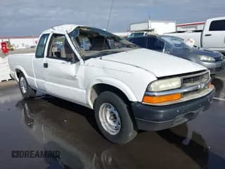 ✅ 2003 Chevrolet S-10 LS • VIN: 1GCCS19X538244231 • Лот: 43365375. Опубликован ранее на IAAI с пробегом 242 501 миль. Бесплатный доступ к архиву аукционных продаж из США и подробный отчёт об истории автомобиля на DreamBid. Изображение 1.
