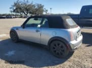 ✅ 2005 MINI Convertible • VIN: WMWRF33445TF60731 • Lot: 80992444. Wystawiony na Copart z przebiegiem 99 712 mil. Bezpłatny archiwum sprzedaży aukcyjnych z USA i szczegółowy raport historii pojazdu na DreamBid. Zdjęcie 2.