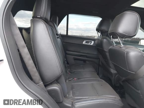 ✅ 2014 Ford Explorer Sport • VIN: 1FM5K8GT6EGB71232 • Lot: 43692828. Wystawiony na IAAI z przebiegiem 294 998 mil. Bezpłatny archiwum sprzedaży aukcyjnych z USA i szczegółowy raport historii pojazdu na DreamBid. Zdjęcie 8.