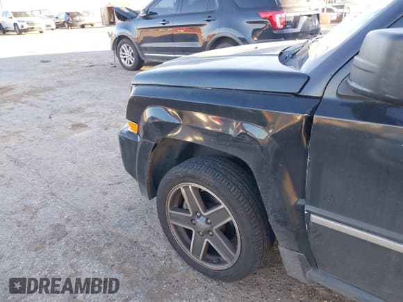 ✅ 2009 Jeep Patriot • VIN: 1J8FT48B79D110072 • Лот: 41387933. Опубликован ранее на IAAI с пробегом 92 420 миль. Бесплатный доступ к архиву аукционных продаж из США и подробный отчёт об истории автомобиля на DreamBid. Изображение 6.