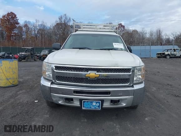 ✅ 2013 Chevrolet Silverado 1500 Work Truck • VIN: 1GCNKPEA7DZ288109 • Lot: 40782515. Wystawiony na IAAI z przebiegiem 191 813 mil. Bezpłatny archiwum sprzedaży aukcyjnych z USA i szczegółowy raport historii pojazdu na DreamBid. Zdjęcie 12.