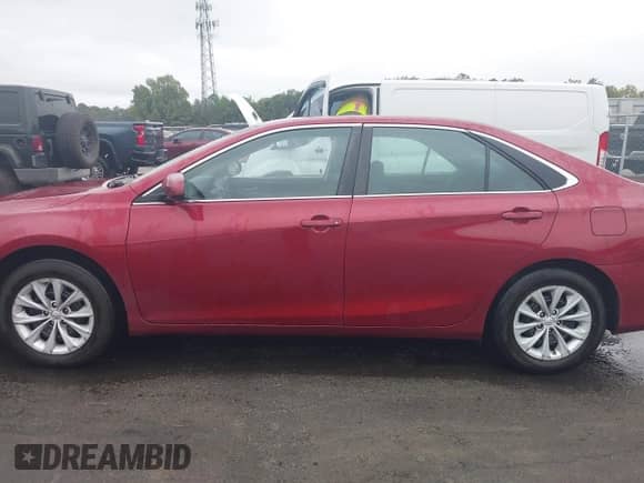 2015 Toyota Camry SE с VIN 4T1BF1FK2FU915676, выставлен на аукционе IAAI как лот 43382844 с пробегом 123 734 миль миль и . История ставок и продаж доступна на DreamBid. Изображение 14.