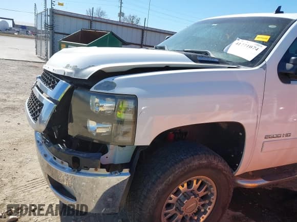 ✅ 2011 Chevrolet Silverado 2500HD LT • VIN: 1GC1KXCG9BF105328 • Лот: 41771074. Опубликован ранее на IAAI с пробегом 246 868 миль. Бесплатный доступ к архиву аукционных продаж из США и подробный отчёт об истории автомобиля на DreamBid. Изображение 6.