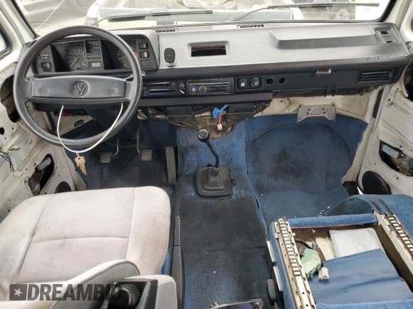 ✅ 1990 Volkswagen Vanagon • VIN: WV2YB025XLG122223 • Лот: 57179115. Опубликован ранее на Copart с пробегом 431 880 миль. Бесплатный доступ к архиву аукционных продаж из США и подробный отчёт об истории автомобиля на DreamBid. Изображение 8.