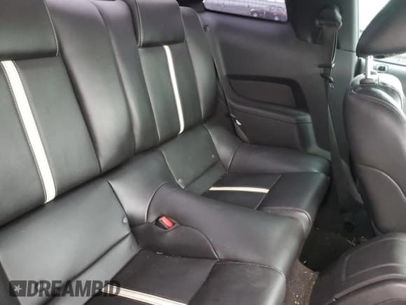 ✅ 2010 Ford Mustang GT • VIN: 1ZVBP8CH1A5177095 • Lot: 91042635. Wystawiony na Copart z przebiegiem 140 625 mil. Bezpłatny archiwum sprzedaży aukcyjnych z USA i szczegółowy raport historii pojazdu na DreamBid. Zdjęcie 10.