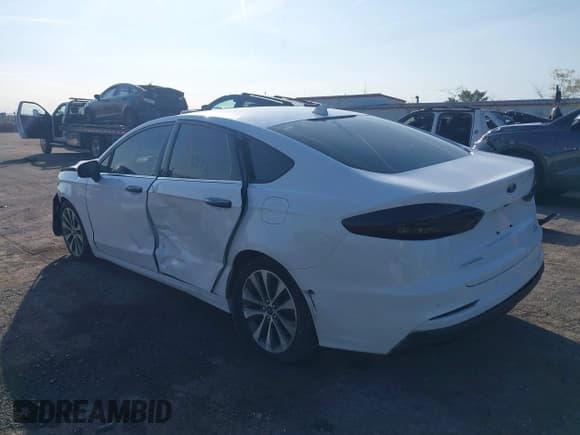 ✅ 2020 Ford Fusion SE • VIN: 3FA6P0T93LR247572 • Lot: 40481880. Listed on IAAI with 59,141 mi. Free auction sales archive from the USA and detailed vehicle history report at DreamBid. Image 3.
