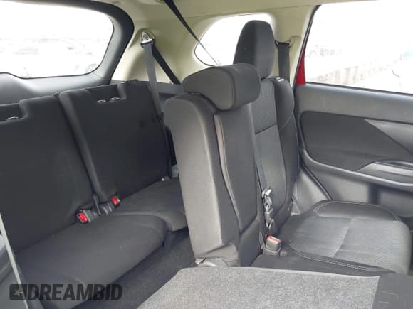 ✅ 2020 Mitsubishi Outlander ES • VIN: JA4AD2A3XLZ039461 • Lot: 43704011. Listed on IAAI with 115,441 mi. Free auction sales archive from the USA and detailed vehicle history report at DreamBid. Image 8.