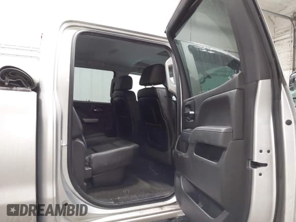 ✅ 2015 Chevrolet Silverado 2500HD LT • VIN: 1GC1KVEG0FF128133 • Lot: 43741035. Listed on IAAI with 47,650 mi. Free auction sales archive from the USA and detailed vehicle history report at DreamBid. Image 8.