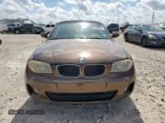 ✅ 2012 BMW 1 Series 128i • VIN: WBAUL7C58CVM83122 • Lot: 65450675. Wystawiony na Copart z przebiegiem 102 654 mil. Bezpłatny archiwum sprzedaży aukcyjnych z USA i szczegółowy raport historii pojazdu na DreamBid. Zdjęcie 5.