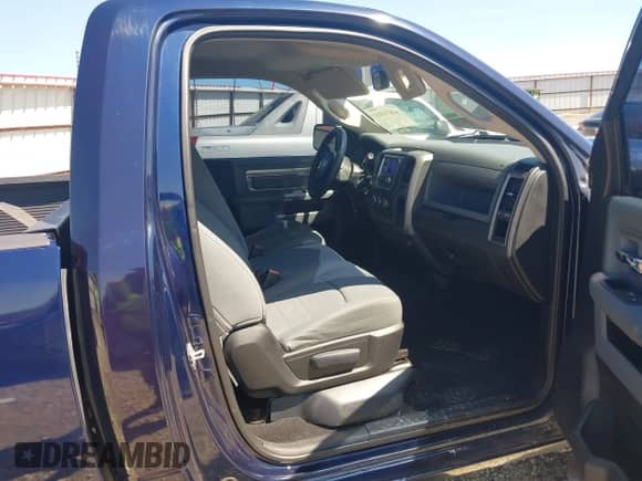 2013 Ram 1500 Express с VIN 3C6JR6AT7DG510683, выставлен на аукционе IAAI как лот 42671311 с пробегом 160 807 миль миль и . История ставок и продаж доступна на DreamBid. Изображение 5.