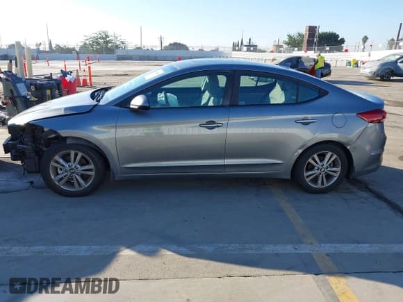 ✅ 2018 Hyundai Elantra Value Edition • VIN: KMHD84LF5JU556490 • Лот: 43564844. Опубликован ранее на IAAI с пробегом 85 165 миль. Бесплатный доступ к архиву аукционных продаж из США и подробный отчёт об истории автомобиля на DreamBid. Изображение 15.