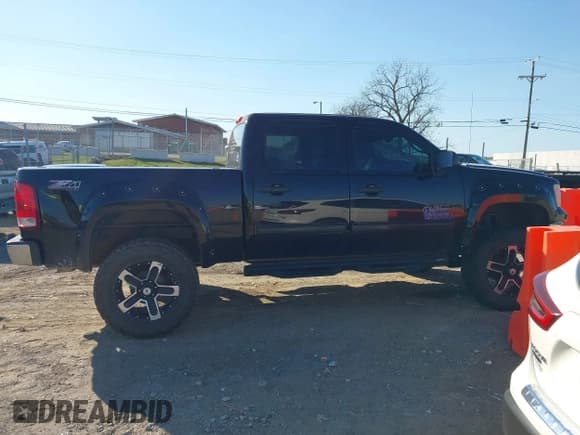 ✅ 2012 GMC Sierra 1500 SLE • VIN: 3GTP2VE74CG289203 • Lot: 43515826. Wystawiony na IAAI z przebiegiem 166 681 mil. Bezpłatny archiwum sprzedaży aukcyjnych z USA i szczegółowy raport historii pojazdu na DreamBid. Zdjęcie 13.