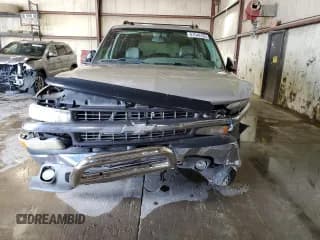 ✅ 2005 Chevrolet Suburban Z71 • VIN: 3GNFK16Z95G230940 • Лот: 61540725. Опубликован ранее на Copart с пробегом 201 743 миль. Бесплатный доступ к архиву аукционных продаж из США и подробный отчёт об истории автомобиля на DreamBid. Изображение 5.