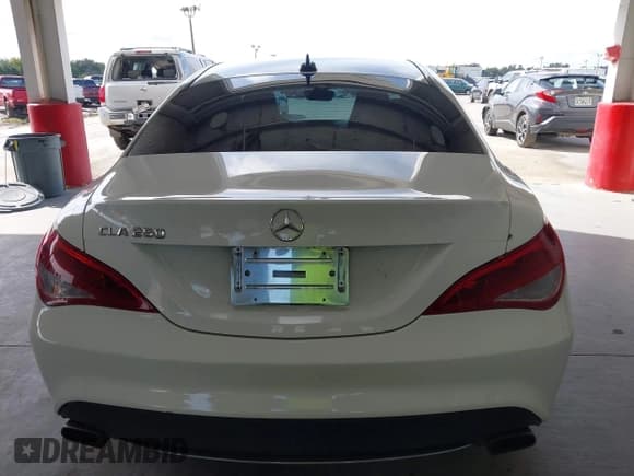 ✅ 2014 Mercedes-Benz CLA 250 • VIN: WDDSJ4EB7EN108025 • Lot: 43279973. Wystawiony na IAAI z przebiegiem 112 575 mil. Bezpłatny archiwum sprzedaży aukcyjnych z USA i szczegółowy raport historii pojazdu na DreamBid. Zdjęcie 16.