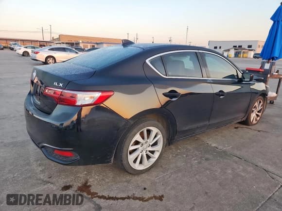 ✅ 2018 Acura ILX Premium • VIN: 19UDE2F70JA004582 • Lot: 70763585. Listed on Copart with 137,879 mi. Free auction sales archive from the USA and detailed vehicle history report at DreamBid. Image 3.