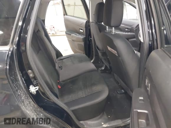 ✅ 2015 Mitsubishi Outlander GT • VIN: 4A4AR4AW0FE046601 • Lot: 43673009. Listed on IAAI with 107,239 mi. Free auction sales archive from the USA and detailed vehicle history report at DreamBid. Image 8.