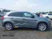 2013 Mitsubishi Outlander ES z VIN 4A4AR3AU8DE011083, wystawiony jako IAAI lot #43124485 z przebiegiem 90 264 mil mil oraz . Historia ofert i sprzedaży dostępna na DreamBid. Obrazek 14.