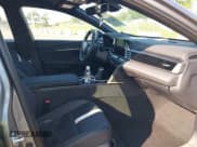 ✅ 2025 Toyota Camry LE • VIN: 4T1DBADK6SU510745 • Лот: 42817196. Опубликован ранее на IAAI с пробегом 5 360 миль. Бесплатный доступ к архиву аукционных продаж из США и подробный отчёт об истории автомобиля на DreamBid. Изображение 5.