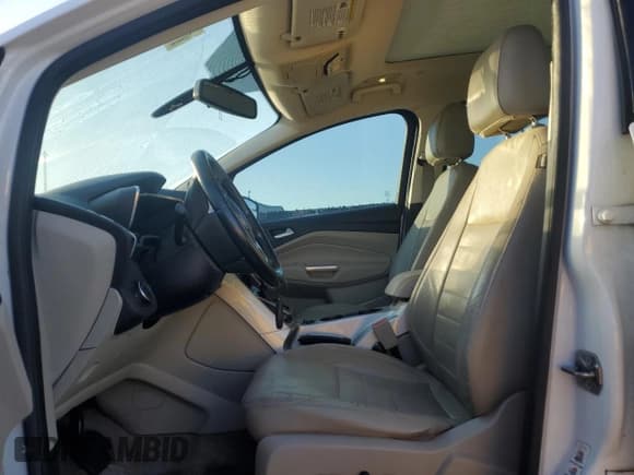 ✅ 2013 Ford C-Max SEL • VIN: 1FADP5BU4DL525017 • Lot: 93206335. Wystawiony na Copart z przebiegiem 194 609 mil. Bezpłatny archiwum sprzedaży aukcyjnych z USA i szczegółowy raport historii pojazdu na DreamBid. Zdjęcie 7.