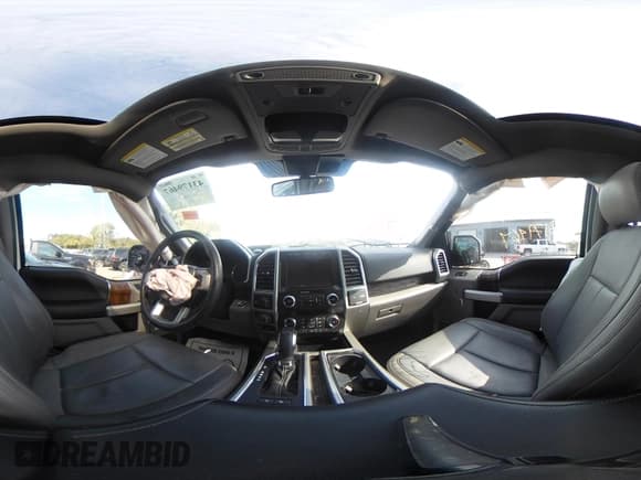 ✅ 2020 Ford F-150 XL • VIN: 1FTEW1E42LFB98121 • Lot: 43179467. Wystawiony na IAAI z przebiegiem 68 210 mil. Bezpłatny archiwum sprzedaży aukcyjnych z USA i szczegółowy raport historii pojazdu na DreamBid. Zdjęcie 19.