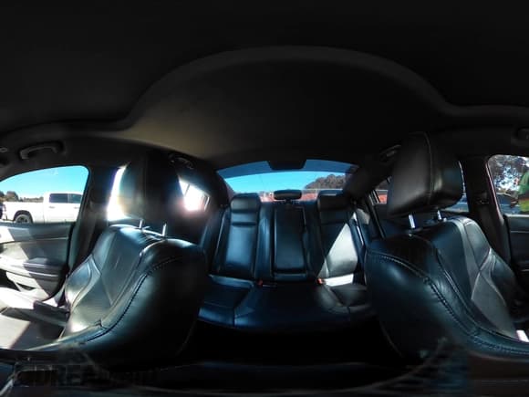 ✅ 2020 Dodge Charger SXT • VIN: 2C3CDXBG5LH211428 • Lot: 43094942. Wystawiony na IAAI z przebiegiem 105 934 mil. Bezpłatny archiwum sprzedaży aukcyjnych z USA i szczegółowy raport historii pojazdu na DreamBid. Zdjęcie 19.