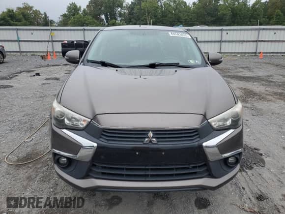 2017 Mitsubishi Outlander SE with VIN JA4AR3AW3HZ048155, listed as a Copart auction lot 69593835 with 177,506 mi miles and Clean title. Bid and sale history available at DreamBid. Image 5.