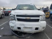 ✅ 2008 Chevrolet Suburban Commercial • VIN: 1GNFC16098R274049 • Lot: 80129264. Wystawiony na Copart z przebiegiem 237 623 mil. Bezpłatny archiwum sprzedaży aukcyjnych z USA i szczegółowy raport historii pojazdu na DreamBid. Zdjęcie 5.