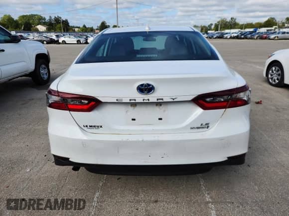 2023 Toyota Camry Hybrid LE z VIN 4T1C31AK0PU614488, wystawiony jako Copart lot #71786005 z przebiegiem 59 442 mil mil oraz Szkoda całkowita • Salvage title. Historia ofert i sprzedaży dostępna na DreamBid. Obrazek 6.