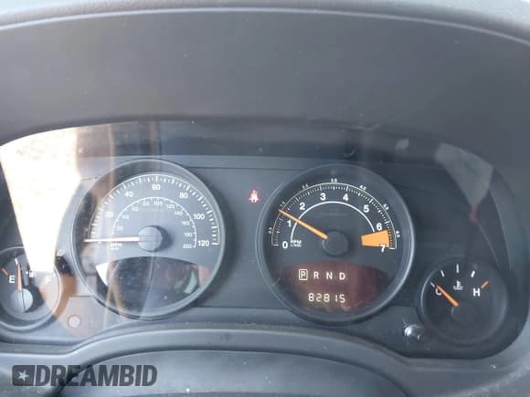 ✅ 2017 Jeep Compass Sport SE • VIN: 1C4NJDBB3HD143859 • Lot: 42784214. Listed on IAAI with 82,815 mi. Free auction sales archive from the USA and detailed vehicle history report at DreamBid. Image 7.