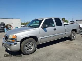 ✅ 2004 GMC Sierra 1500 SLE • VIN: 2GTEC19VX41325704 • Лот: 68968995. Опубликован ранее на Copart с пробегом 248 212 миль. Бесплатный доступ к архиву аукционных продаж из США и подробный отчёт об истории автомобиля на DreamBid. Изображение 1.