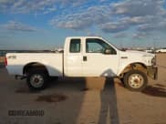 ✅ 2001 Ford F-350 XL • VIN: 1FTSX31L71EB32093 • Лот: 43245634. Опубликован ранее на IAAI с пробегом 345 081 миль. Бесплатный доступ к архиву аукционных продаж из США и подробный отчёт об истории автомобиля на DreamBid. Изображение 13.