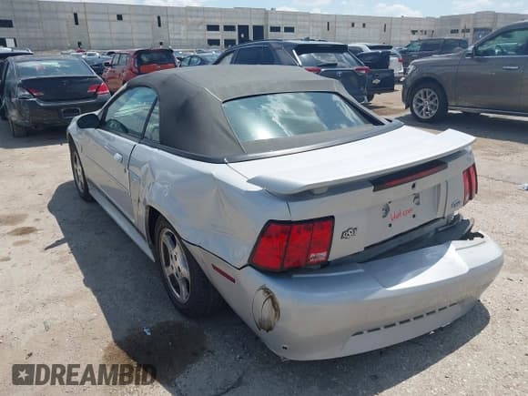✅ 2002 Ford Mustang Deluxe • VIN: 1FAFP44482F188251 • Лот: 42669136. Опубликован ранее на IAAI с пробегом 65 788 миль. Бесплатный доступ к архиву аукционных продаж из США и подробный отчёт об истории автомобиля на DreamBid. Изображение 3.