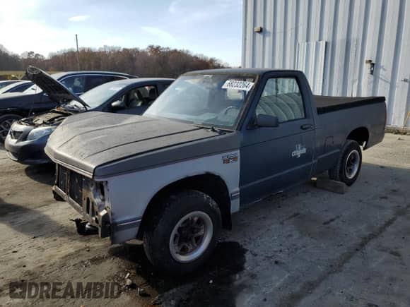 1990 Chevrolet S-10 с VIN 1GCCS14E0L2115726, выставлен на аукционе Copart как лот 68232264 с пробегом 429 551 миль миль и Списание • Salvage title. История ставок и продаж доступна на DreamBid. Изображение 1.