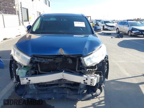 ✅ 2014 Toyota Highlander Limited • VIN: 5TDDCRFH3ES004543 • Лот: 43785879. Опубликован ранее на IAAI с пробегом 169 510 миль. Бесплатный доступ к архиву аукционных продаж из США и подробный отчёт об истории автомобиля на DreamBid. Изображение 6.